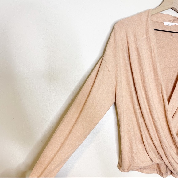 NEW Lush Nordstrom Apricot Long Sleeve Surplice Neckline Blouse Small - Picture 5 of 10